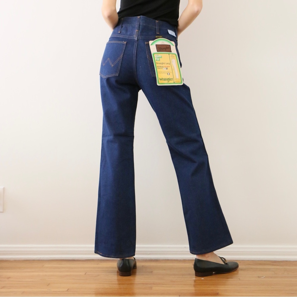 Vintage new dark wash slim fit straight leg Wrangler jeans
